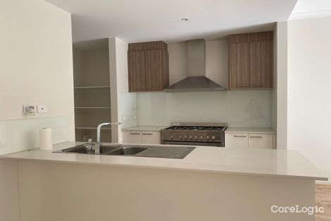 Property photo of 72 Beehive Drive Williams Landing VIC 3027