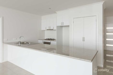 Property photo of 1 Aurora Place Epsom VIC 3551