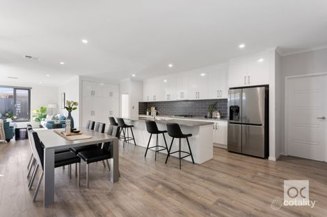 32 Seaside Bvd, Moana, SA 5169