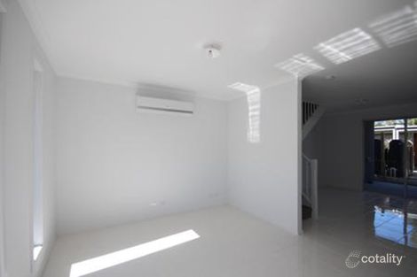 Property photo of 7 Pebblebeach Path Cranbourne VIC 3977