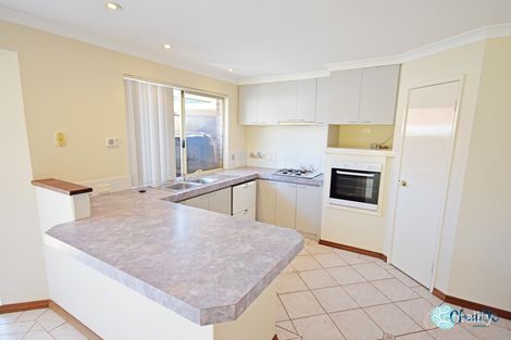 Property photo of 17 Grenadier Court Warnbro WA 6169