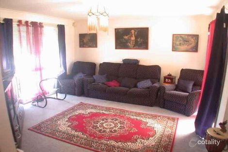 Property photo of 4 Phelan Drive Cranbourne North VIC 3977