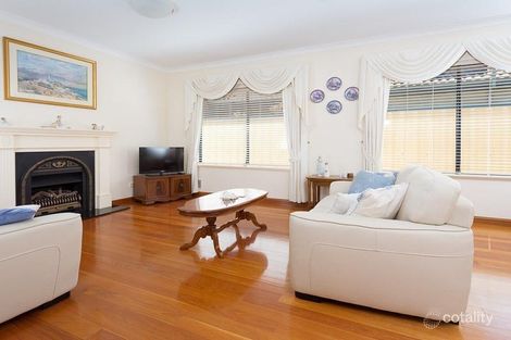 2e Latham St, Alfred Cove, WA 6154