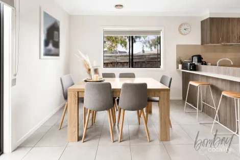 Property photo of 51 Albion Crescent Mickleham VIC 3064