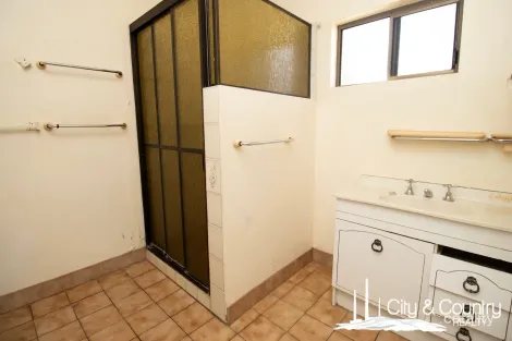 Property photo of 4 Holt Crescent Pioneer QLD 4825