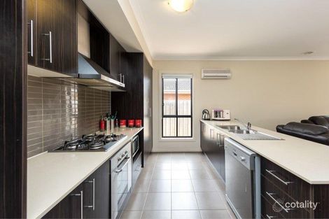 Property photo of 4 Glider Street Point Cook VIC 3030