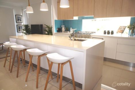 Property photo of 1899 Sunningdale Court Hope Island QLD 4212