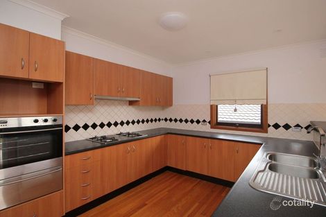 Property photo of 40 Knights Drive Glen Waverley VIC 3150
