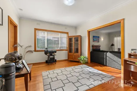Property photo of 7 Seaview Crescent Mulgrave VIC 3170