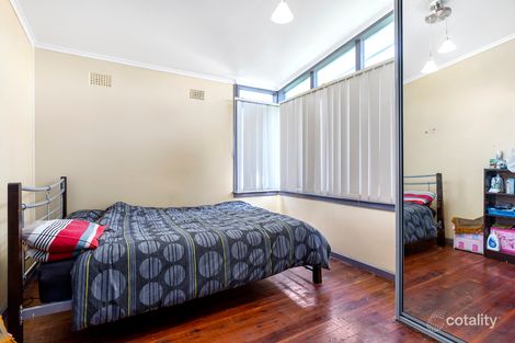 Property photo of 233 Hoxton Park Road Cartwright NSW 2168