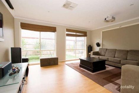 Property photo of 4 Gracehill Mews Cranbourne VIC 3977