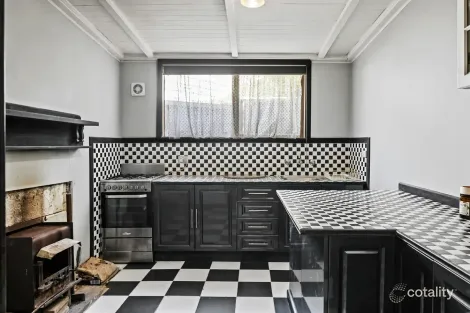 Property photo of 28 Old Beaconsfield Road Emerald VIC 3782