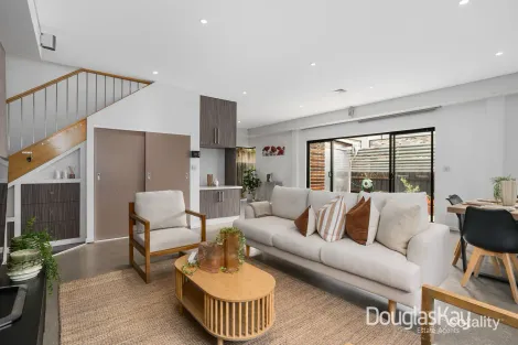 Property photo of 2/100 Suffolk Street Maidstone VIC 3012