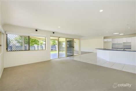 Property photo of 2 Dalkeith Court Fitzgibbon QLD 4018