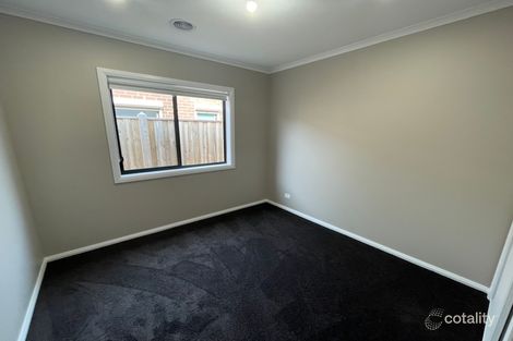Property photo of 15 Echidna Drive Beveridge VIC 3753
