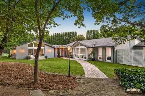 17 Phillip St, Burradoo, NSW 2576