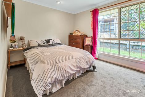 Property photo of 4 Rosedale Place Helensvale QLD 4212