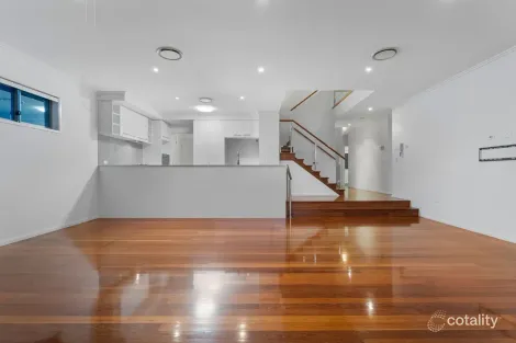 Property photo of 16/1 Manacor Place Coombabah QLD 4216