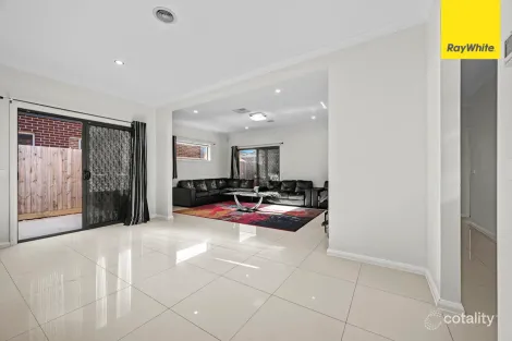 Property photo of 24 Aspera Drive Brookfield VIC 3338