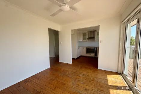 Property photo of 54 Dampier Boulevard Killarney Vale NSW 2261