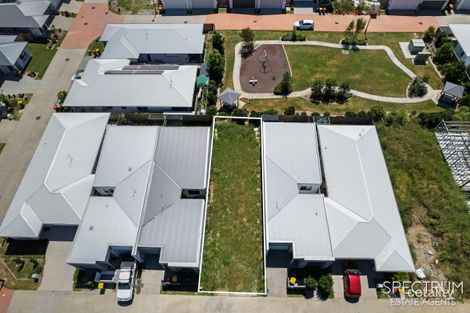 62/15 Miller Bvd, Lawnton, QLD 4501