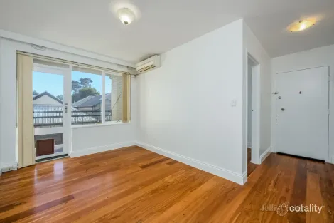 Property photo of 4/70 Edinburgh Street Flemington VIC 3031