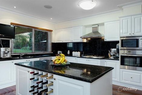 Property photo of 14 Corowa Place Sandhurst VIC 3977
