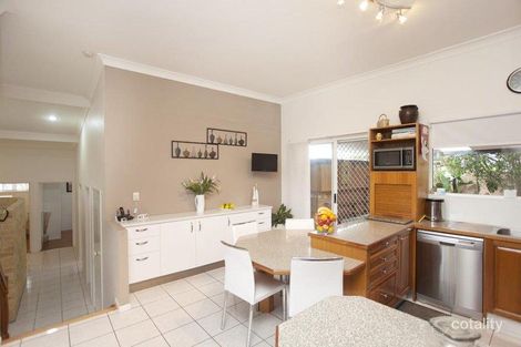 Property photo of 15 Lonsdale Place Wishart QLD 4122