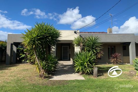 2 Savage St, Pakenham, VIC 3810