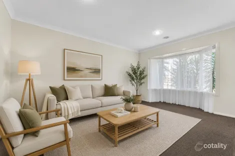 Property photo of 13 Stable Street Pakenham VIC 3810