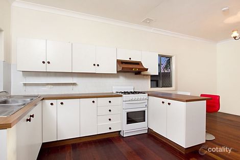 Property photo of 16 Pine Street Greenslopes QLD 4120