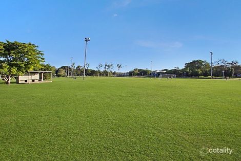 16 Pine St, Greenslopes, QLD 4120