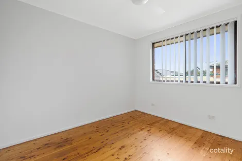 Property photo of 2 Ambon Close Bossley Park NSW 2176