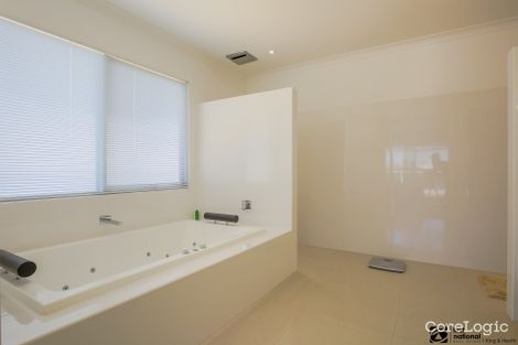 25 Driftwood Cl, Paynesville, VIC 3880