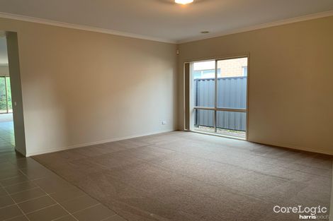 Property photo of 12 McCulloch Walk Point Cook VIC 3030