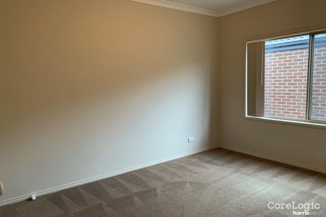 Property photo of 12 McCulloch Walk Point Cook VIC 3030