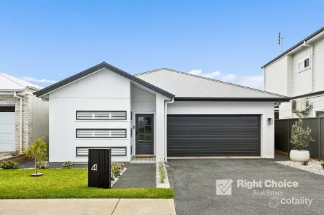 41 Bowral Cres, Tullimbar, NSW 2527
