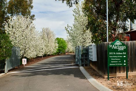 Property photo of 19/202 St Aidans Road Kennington VIC 3550