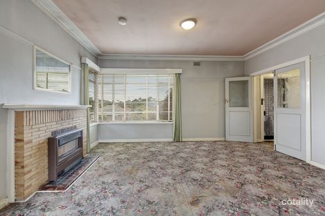 Property photo of 4 Waratah Avenue Burwood VIC 3125