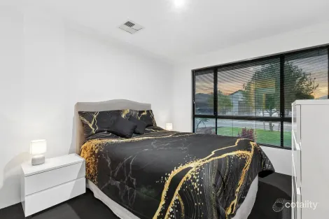 Property photo of 7 Noir Way Dayton WA 6055