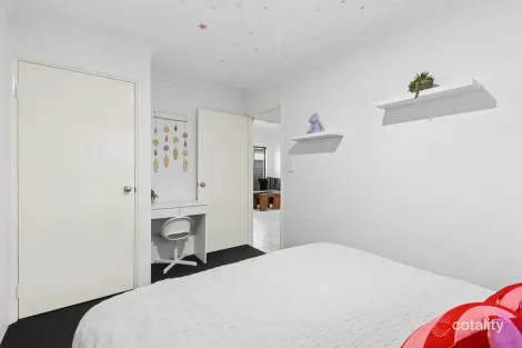 Property photo of 7 Noir Way Dayton WA 6055