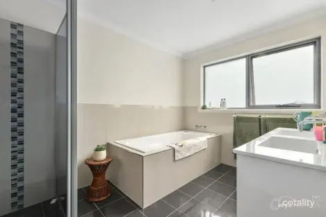 Property photo of 7 Edzell Court Riverside TAS 7250