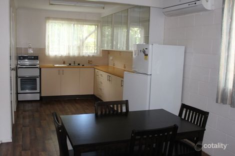 Property photo of 1/27 Beach Avenue Tannum Sands QLD 4680