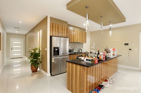 Property photo of 3 Devonport Court Taylors Hill VIC 3037