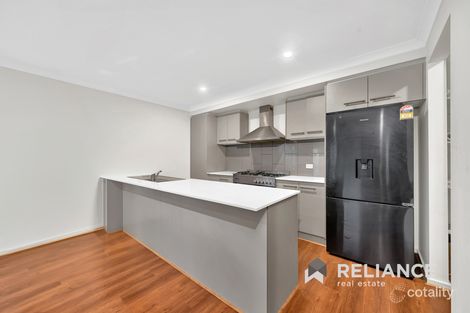 Property photo of 3 Pinebank Street Werribee VIC 3030