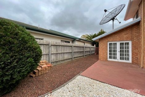Property photo of 2 Venus Court Hillside VIC 3037