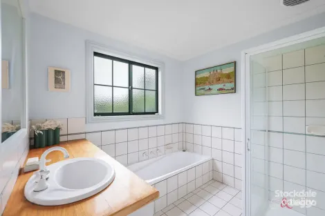 Property photo of 12 Dolphin Drive Smiths Beach VIC 3922