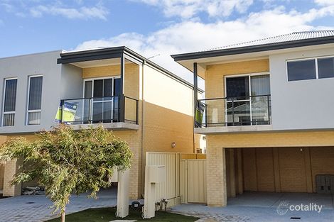 1/4 Quendamia Lane, Mandurah, WA 6210