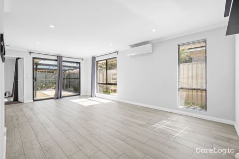 Property photo of 11 Sweetgum Way Piara Waters WA 6112