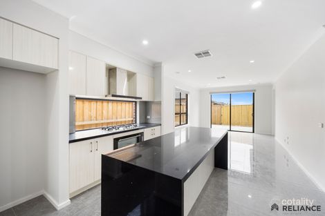 Property photo of 13 Boomgate Avenue Donnybrook VIC 3064